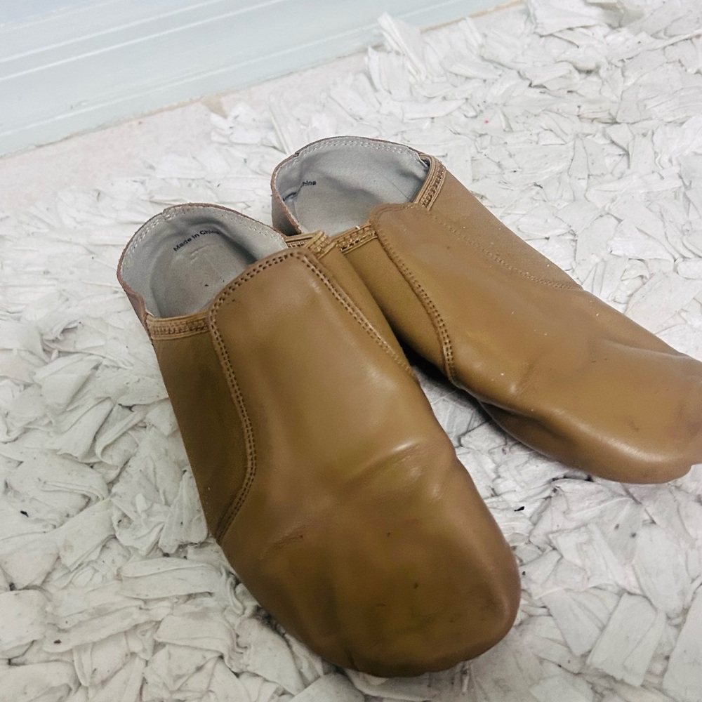 Girls Tan Slip-On split sole dance Shoes